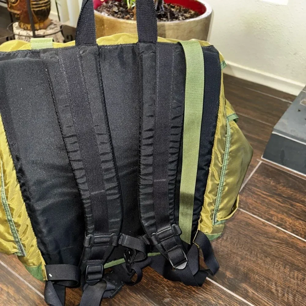 L.L. Bean Green vintage 1980’s backpack (DISCONTINUED) RARE BAG